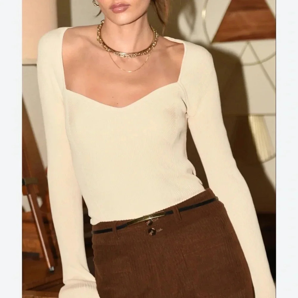 ZARA cropped NECKLINE KNIT ribbon top